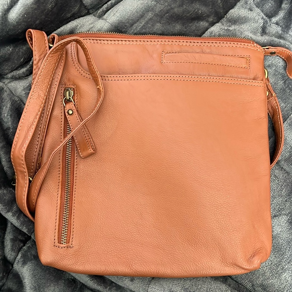 Crossbody Bag- NWOT - Christmas gift just too small